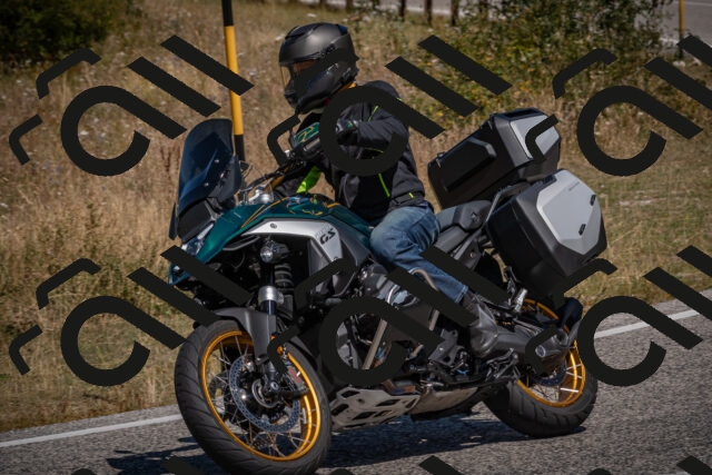 20250809115312-_5000565_am_