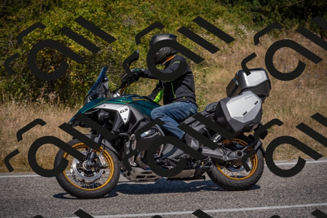 20250809115313-_5000566_am_