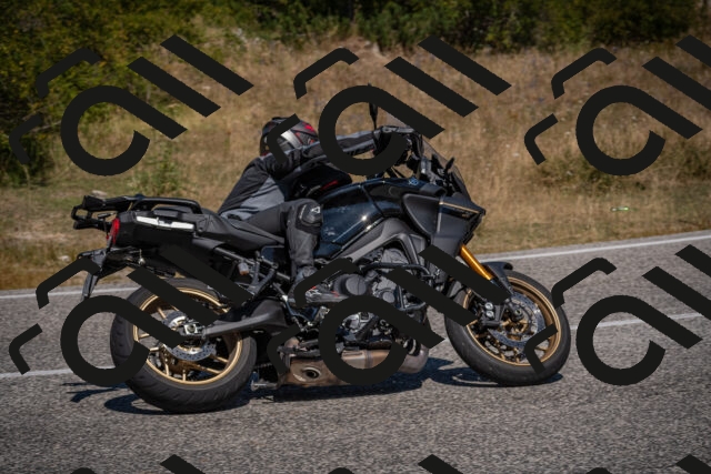 20250809115347-_5000571_am_