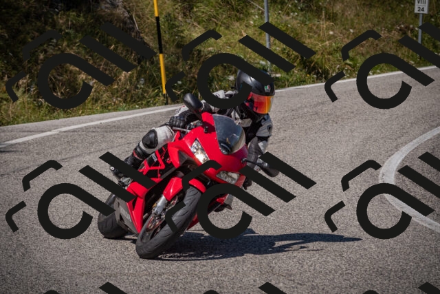 20250809115544-_5000587_am_