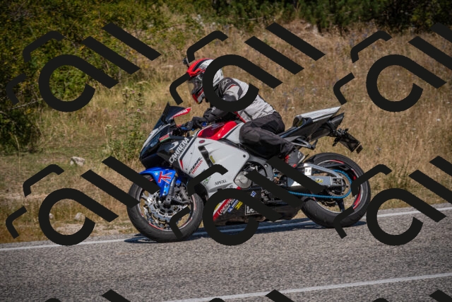 20250809115823-_5000619_am_