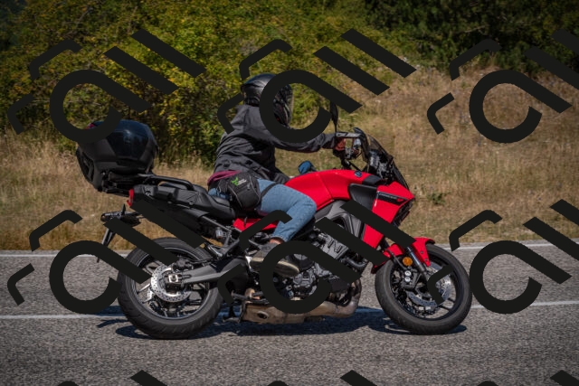 20250809115841-_5000630_am_