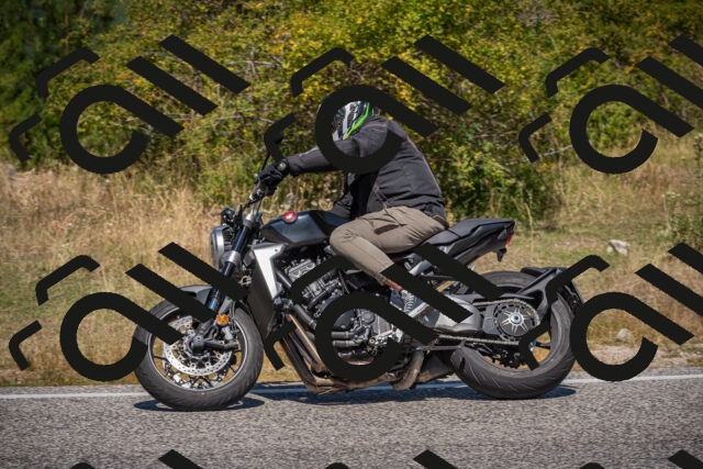 20250809120107-_5000667_am_