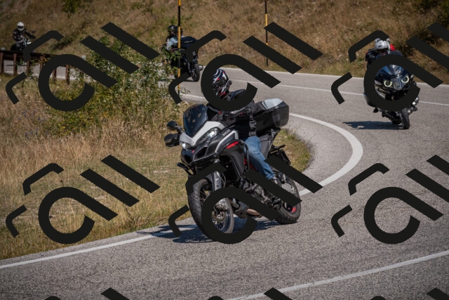 20250809120136-_5000681_am_