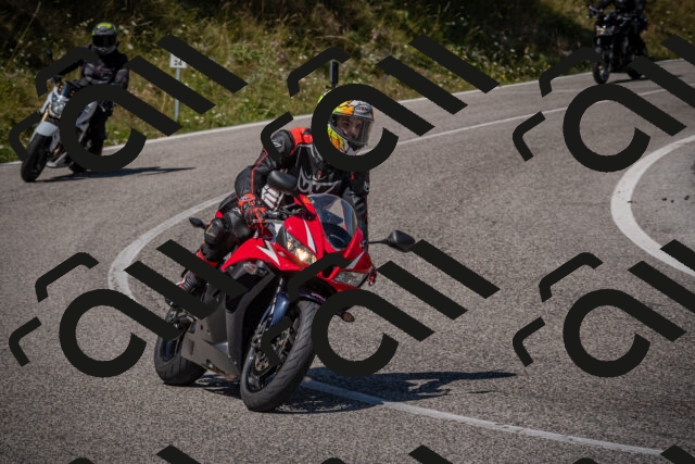 20250809120152-_5000699_am_