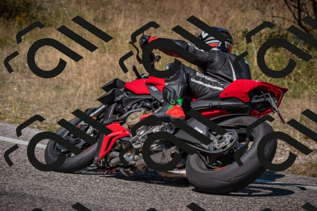 20250809120443-_5000727_am_