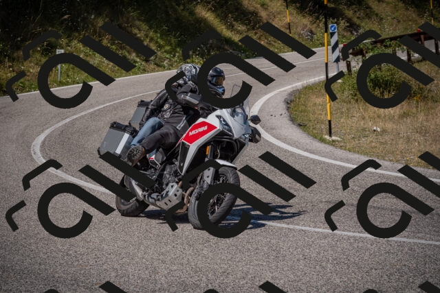 20250809120741-_5000757_am_