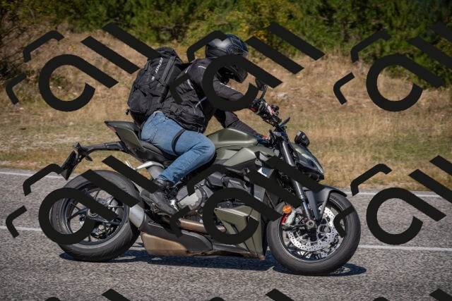 20250809120922-_5000768_am_