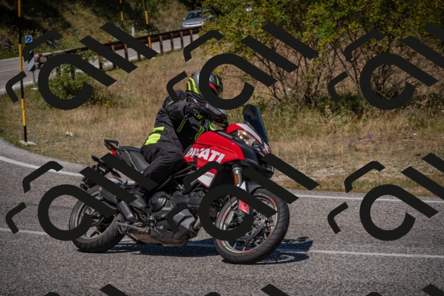 20250809121025-_5000789_am_