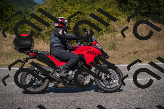 20250809121029-_5000793_am_