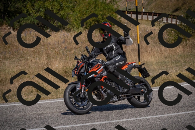 20250809121110-_5000796_am_