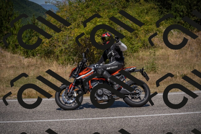 20250809121111-_5000798_am_