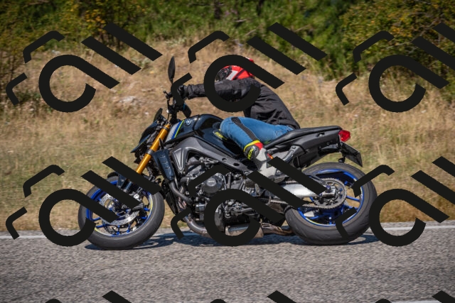 20250809121153-_5000811_am_