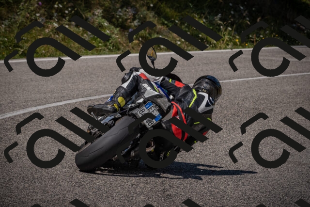 20250809121155-_5000815_am_