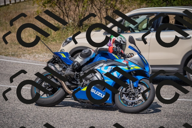 20250809121319-_5000837_am_