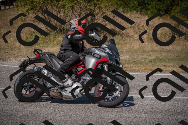 20250809121326-_5000844_am_