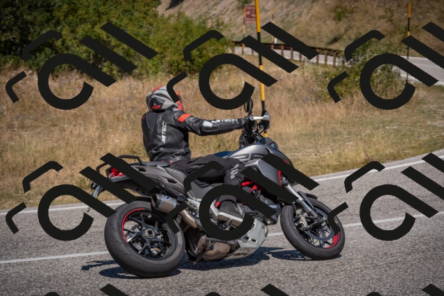 20250809121327-_5000846_am_