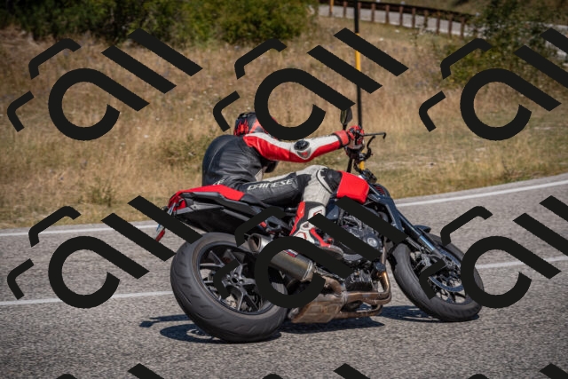 20250809121344-_5000857_am_