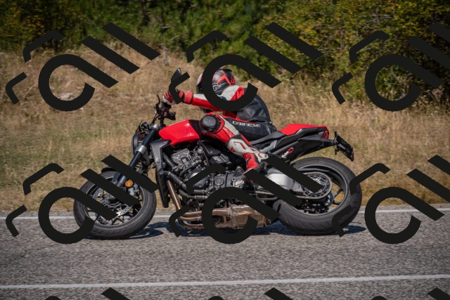 20250809121418-_5000871_am_