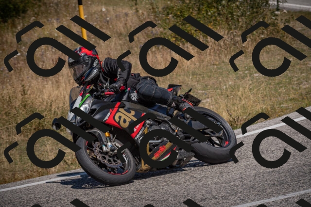 20250809121441-_5000882_am_