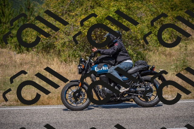 20250809121524-_5000896_am_