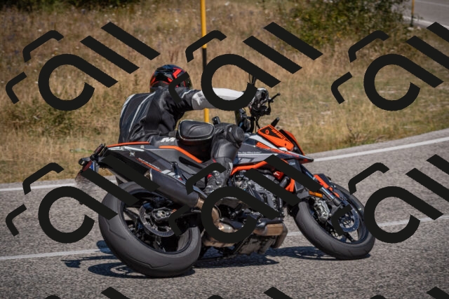 20250809121611-_5000901_am_