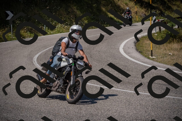 20250809121907-_5000913_am_