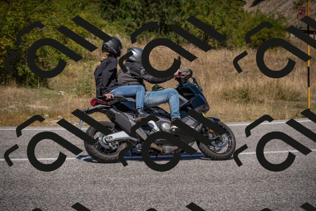 20250809121940-_5000926_am_