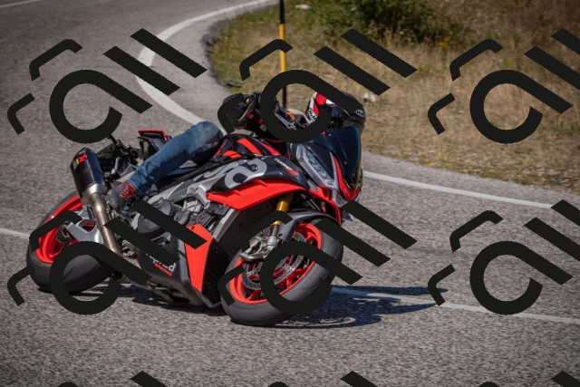 20250809122114-_5000934_am_