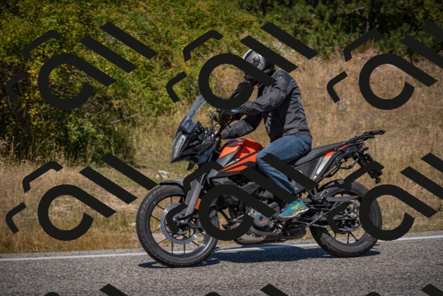 20250809122129-_5000942_am_