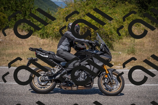 20250809122131-_5000945_am_