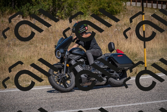 20250809122240-_5000947_am_