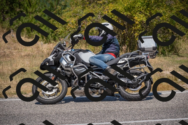 20250809122303-_5000951_am_