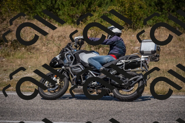 20250809122303-_5000952_am_