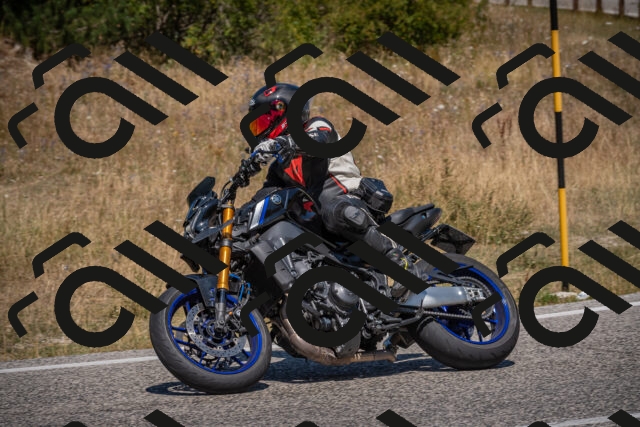 20250809122402-_5000956_am_