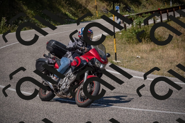 20250809122545-_5000971_am_