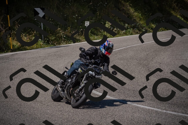 20250809122555-_5000976_am_