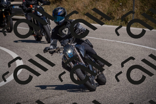 20250809122633-_5000979_am_