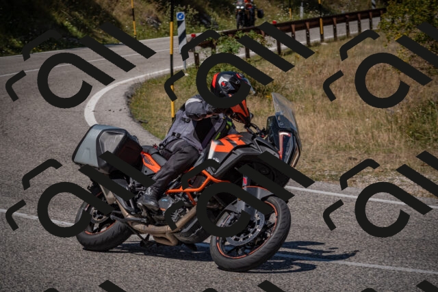 20250809122657-_5000990_am_