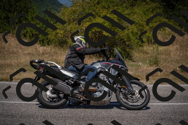 20250809122659-_5000993_am_