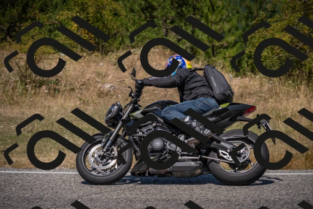 20250809122724-_5001000_am_