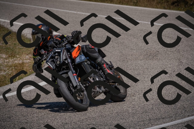 20250809122823-_5001004_am_