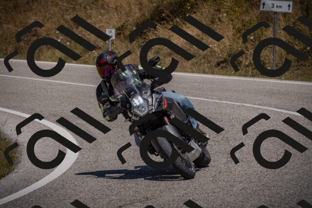 20250809123211-_5001052_am_