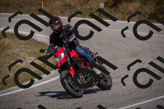 20250809123233-_5001060_am_