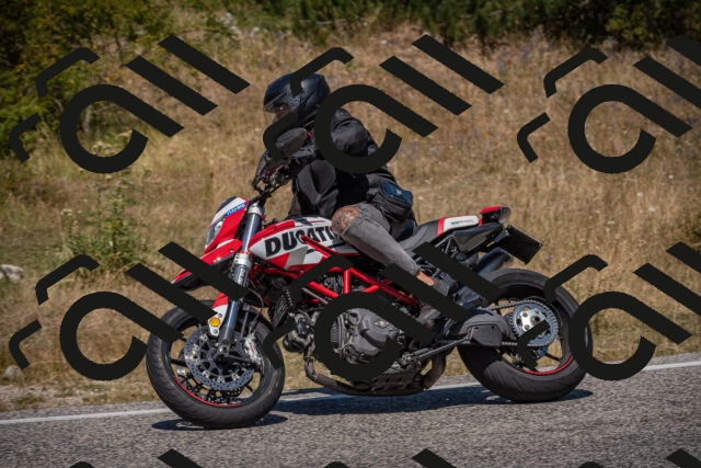 20250809123353-_5001088_am_