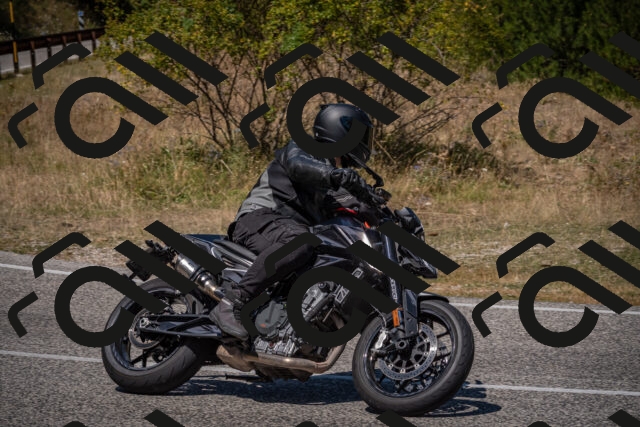 20250809123400-_5001093_am_