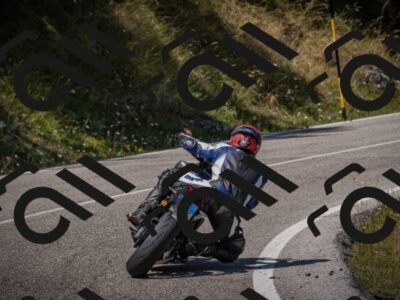 20250809123431-_5001105_am_