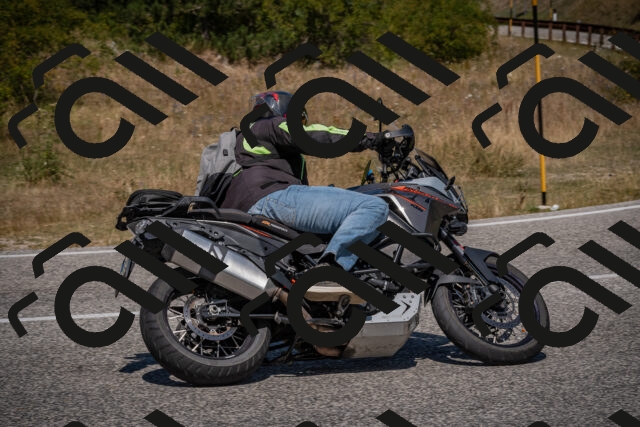 20250809123444-_5001114_am_