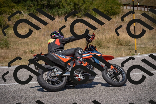 20250809123446-_5001117_am_