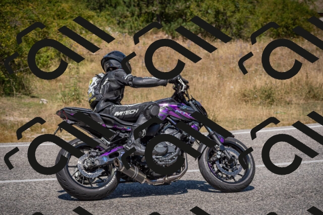 20250809123738-_5001166_am_